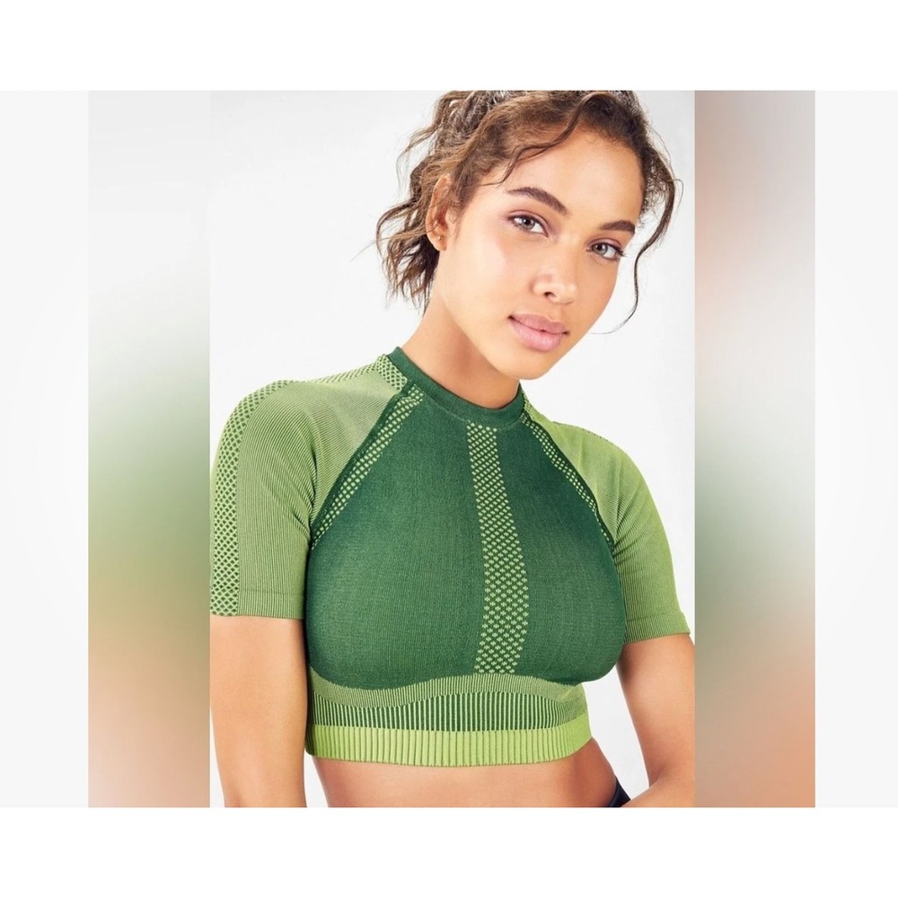 Fabletics Womens Jessie Seamless Medium Crop Top Short Sleeve Green Activewear